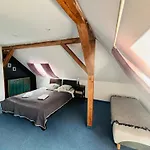 Pod Wiezami Couette-café