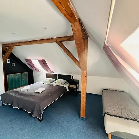 Pod Wiezami Alojamento de Acomodação e Pequeno-almoço