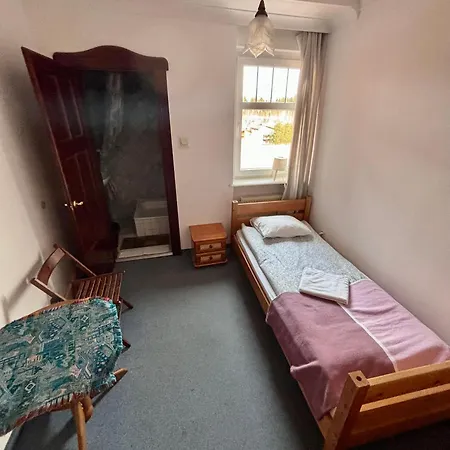 Pod Wiezami Bed & Breakfast 3*