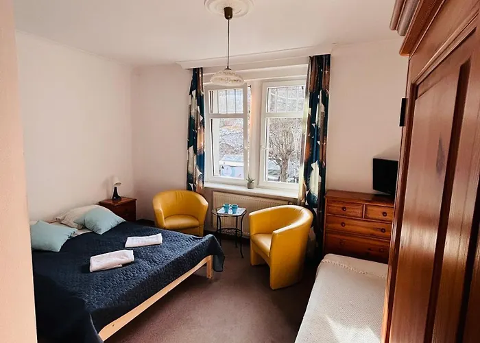 Pod Wiezami Bed & Breakfast 3*